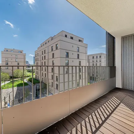 Cloud 9 Pri Myte Elegance - Brand New With Free Parking *